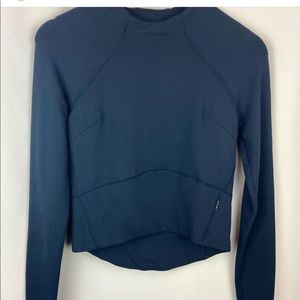 Lululemon Hill And Valley Mock Neck cropped long sleeve